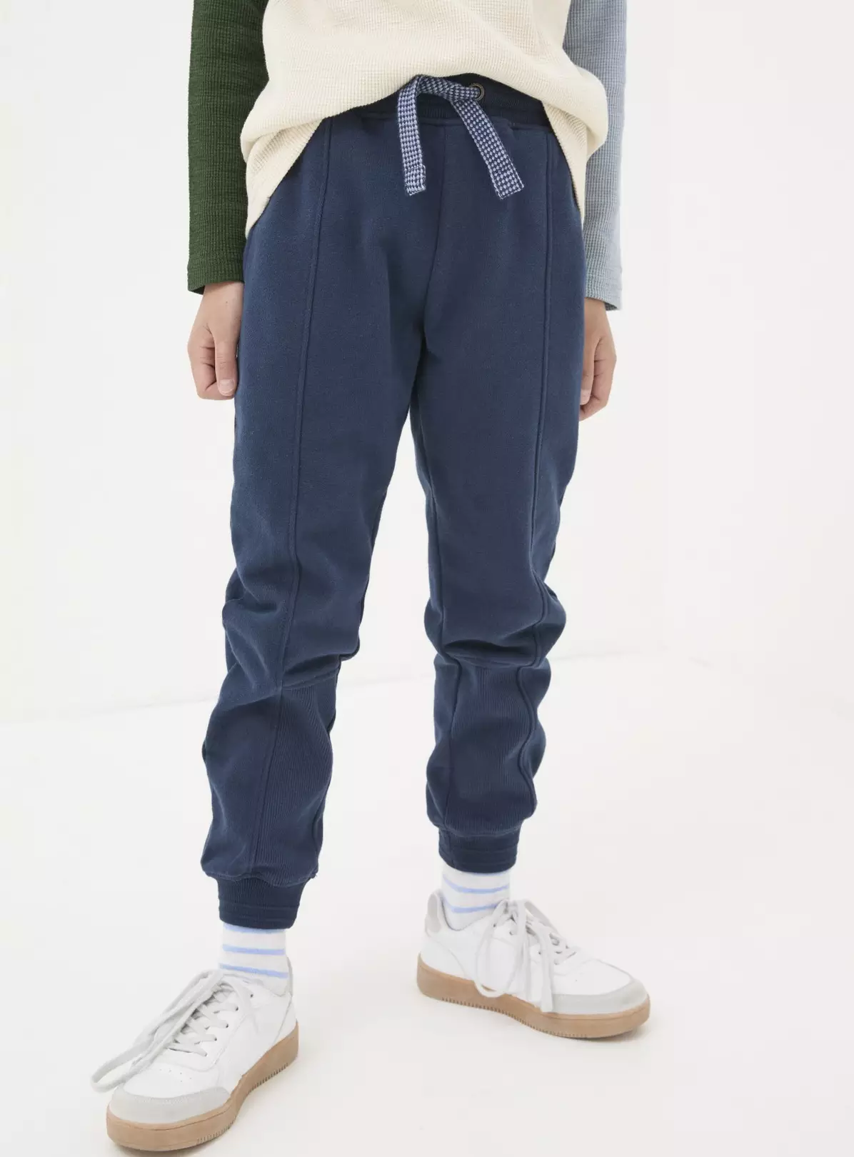FATFACE Perry Panel Sweat Joggers 12 Years 5 FATFACE Perry Panel Sweat Joggers 12 Years - Image 3